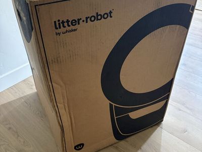 Litter-Robot 4 (UNOPENED BOX BRAND NEW)