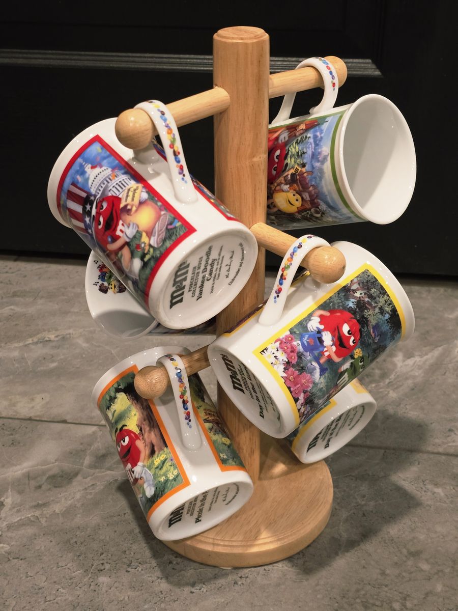 M&M's Collectible Mug set