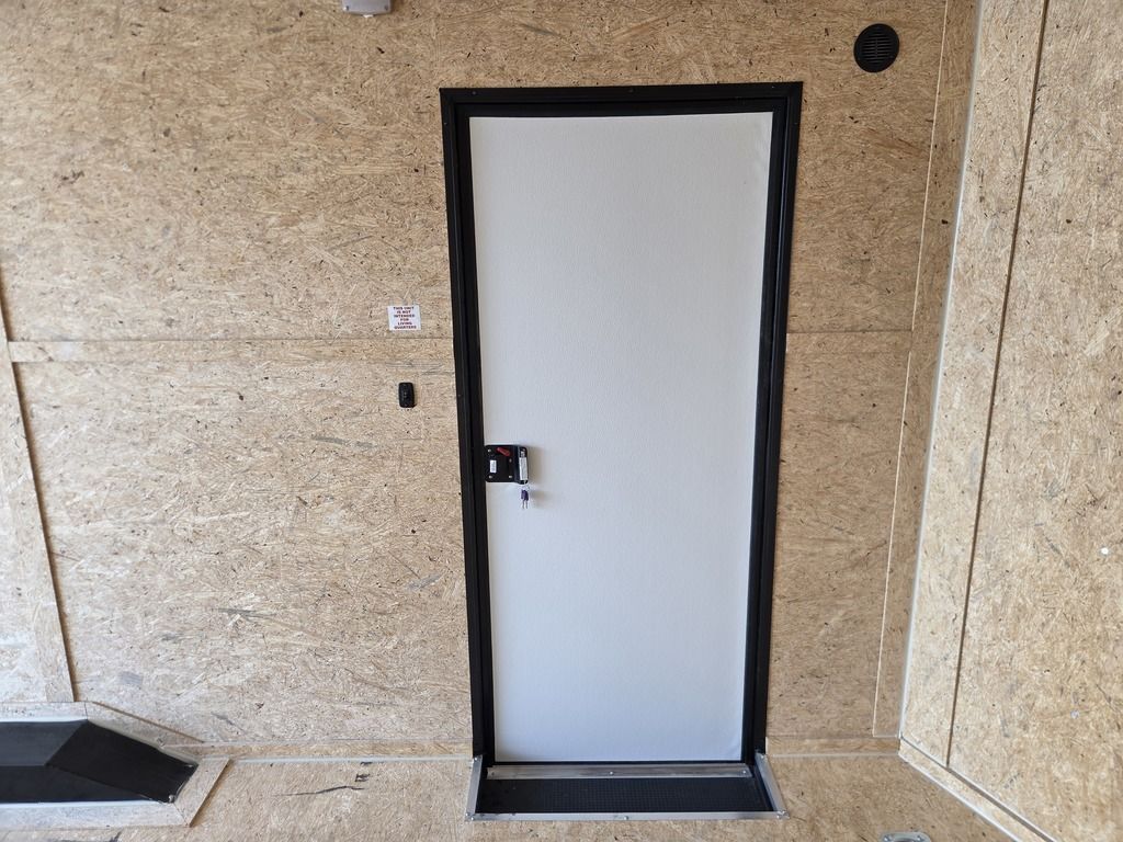 Main image 30