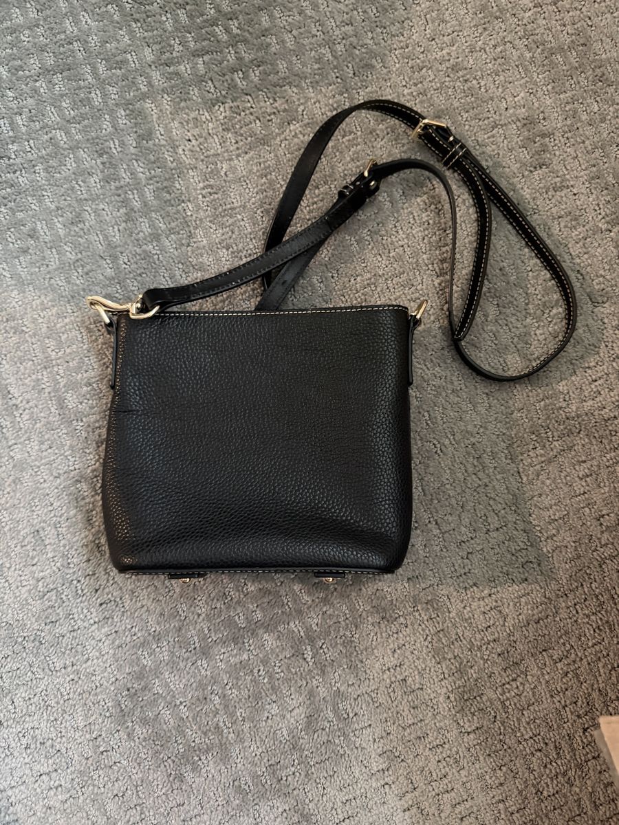 Dooney & Bourke Black Pebbled Leather Crossbody Bag Gold Hardware Adjustable Strap