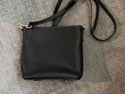 Dooney & Bourke Black Pebbled Leather Crossbody Bag Gold Hardware Adjustable Strap