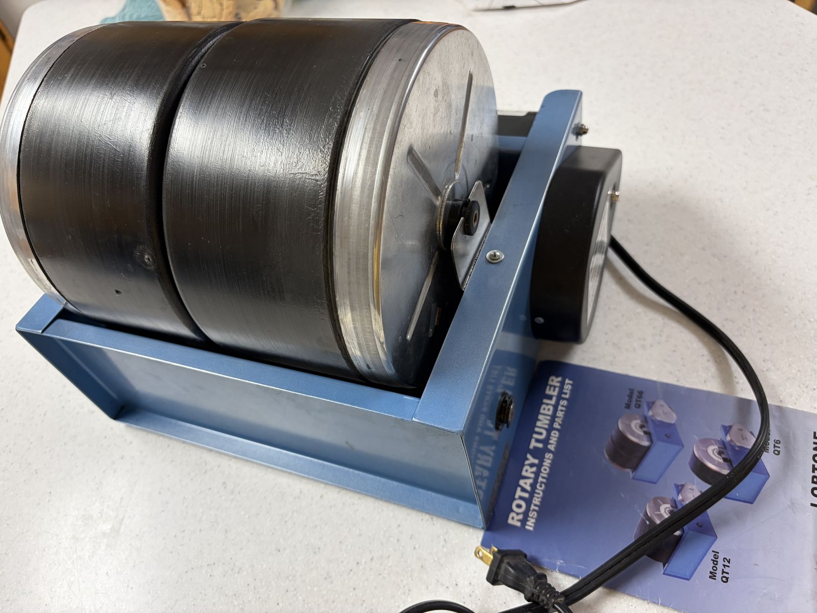 Lortone QT12 / QT66 Lapidary Rock Tumbler with two 6lb barrels