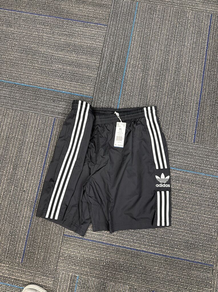 Men's Adidas Lined Shorts Size XL
