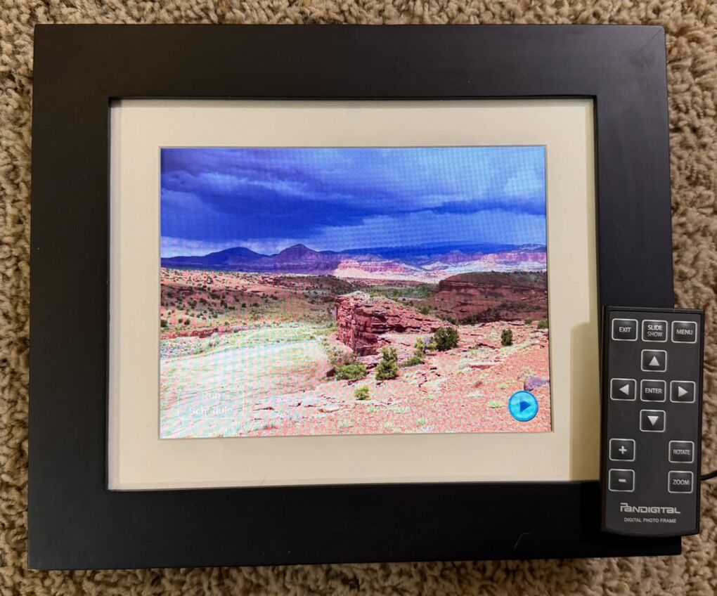 Digital Photo Picture Frame + Remote