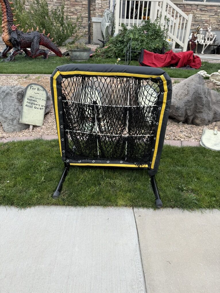 Heavy Duty Pitcher 9 Square Net