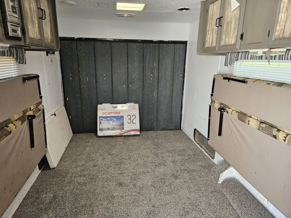 Main image 8