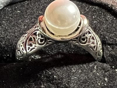 Stainless steel Filigree Ring with Round Pearl Size-7