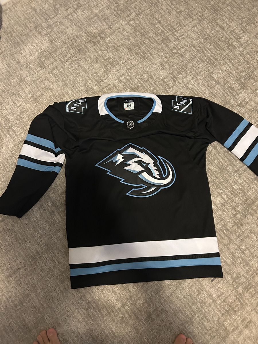 Fanatics Authentic Utah Mammoth NHL Hockey Jersey Black Size 54
