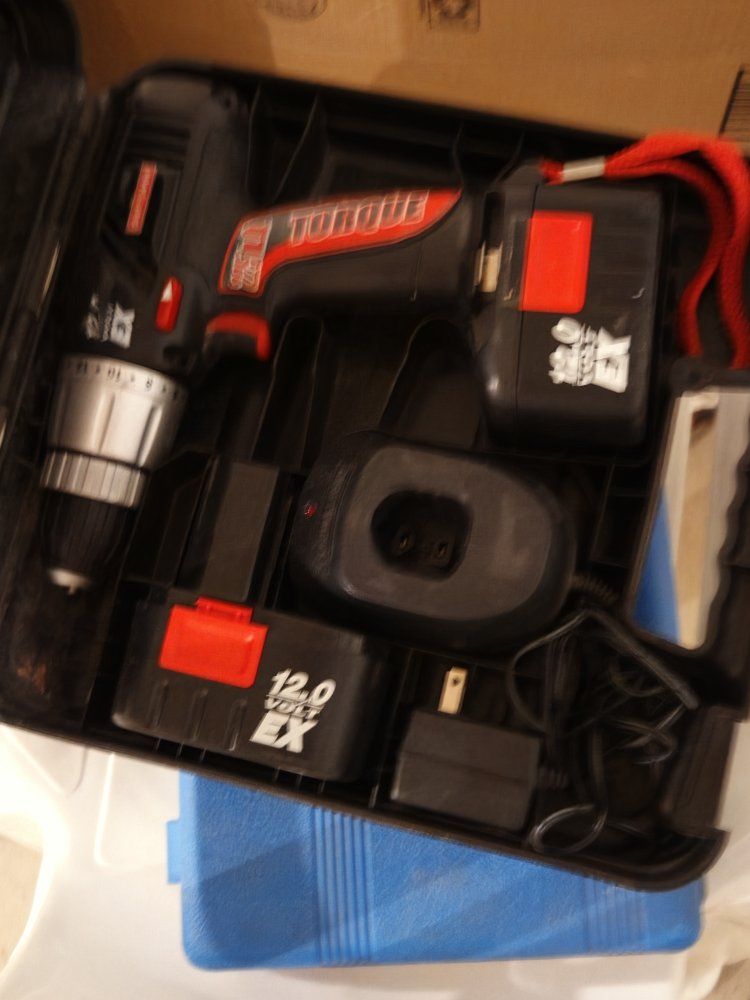 Craftsman Torque 12.0 Volt EX Cordless Drill Kit with Charger and 2 Batteries