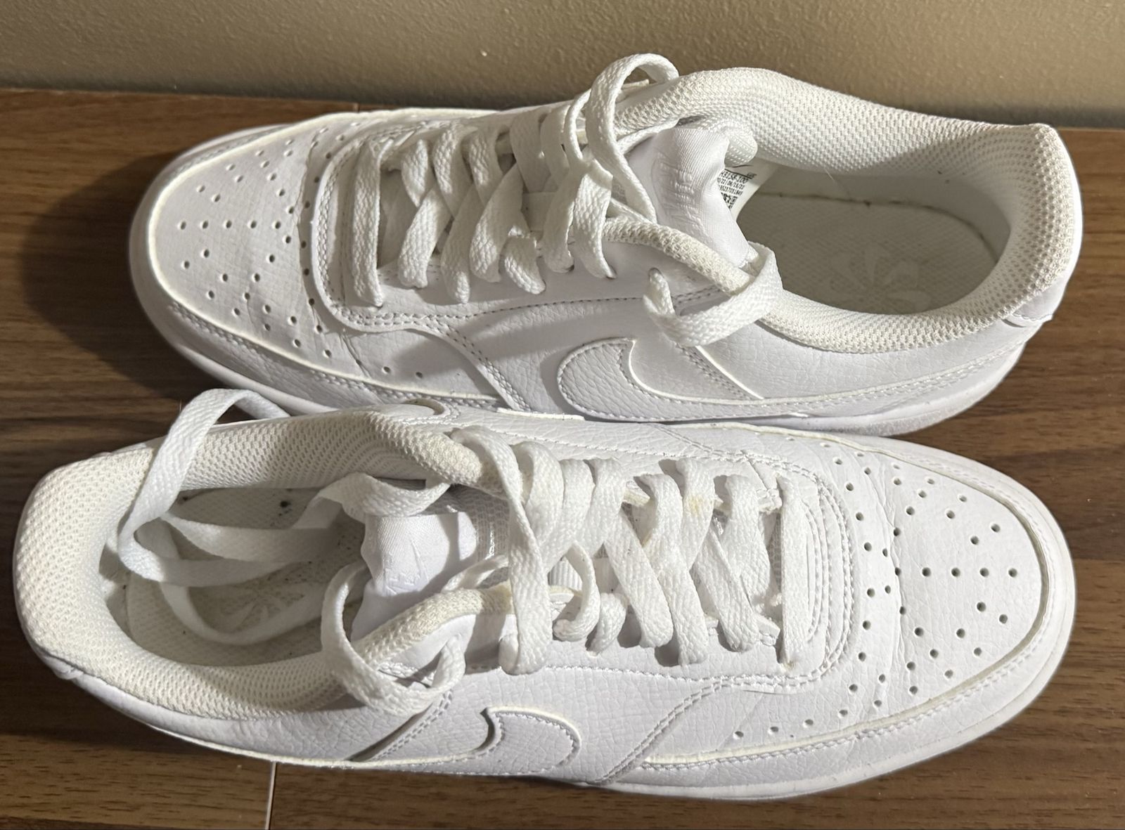 US 7 Nike Air Force 1 '07 Women's Shoes