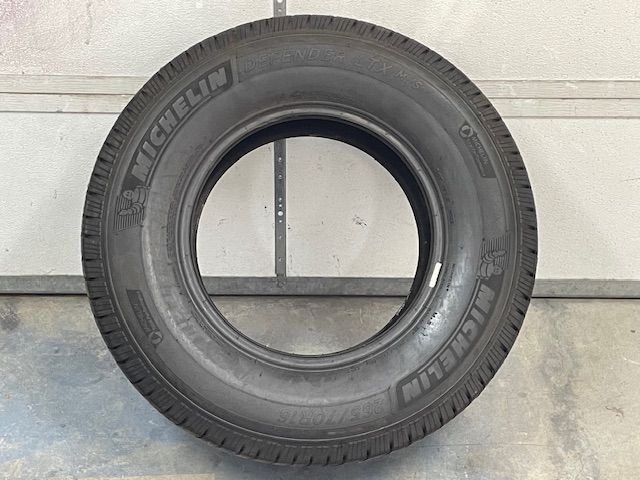 New Single Michelin 265 70 16 truck tire spare defender