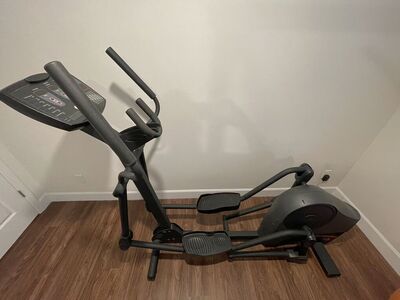 Life Fitness Elliptical X3