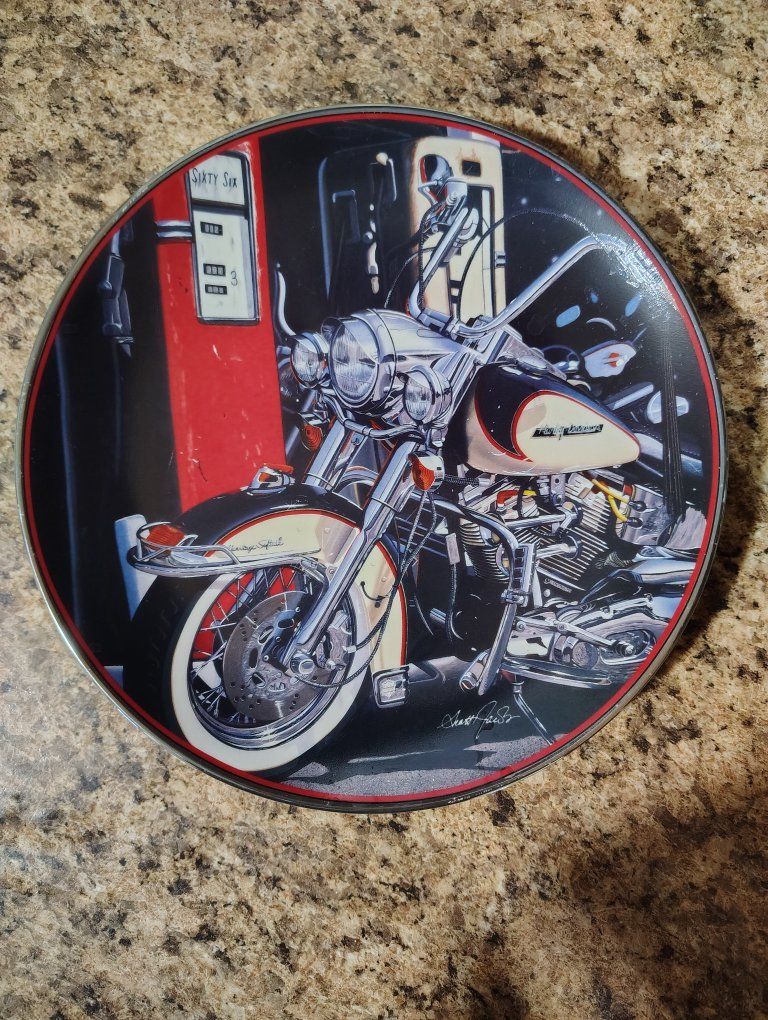 Franklin Mint Harley-Davidson Heritage Softail Classic Decorative Collector Plate #R41886