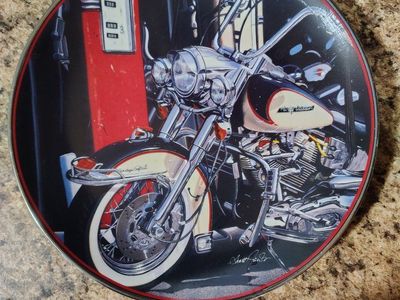 Franklin Mint Harley-Davidson Heritage Softail Classic Decorative Collector Plate #R41886