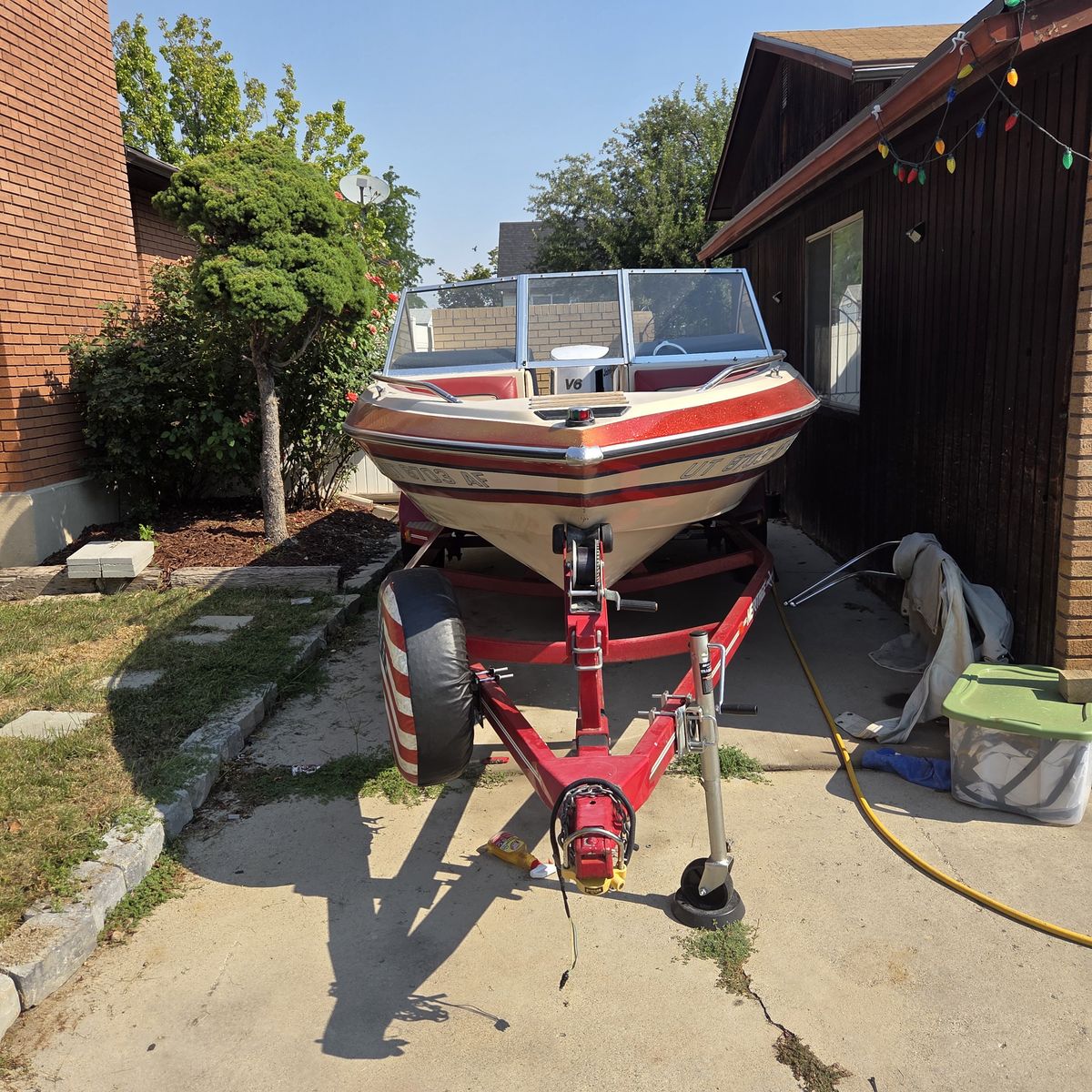 1985 Glastron SSV-187 Bowrider with Johnson GT 150 V6 Outboard Motor & Heritage Trailer