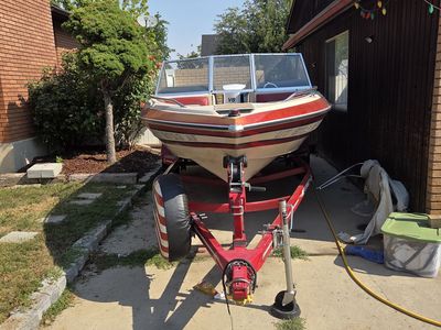 1985 Glastron SSV-187 Bowrider with Johnson GT 150 V6 Outboard Motor & Heritage Trailer