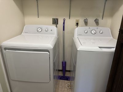 Washer, dryer set