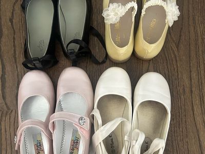 Girls Darling Church Shoes Sizes 12.5, 13, or 1. $10 per pair