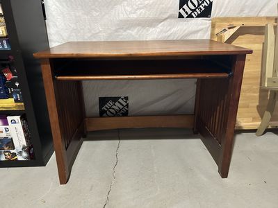 Wooden Computer Desk with Keyboard Tray