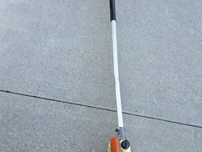 Stihl HT100 pole saw trimming chain saw