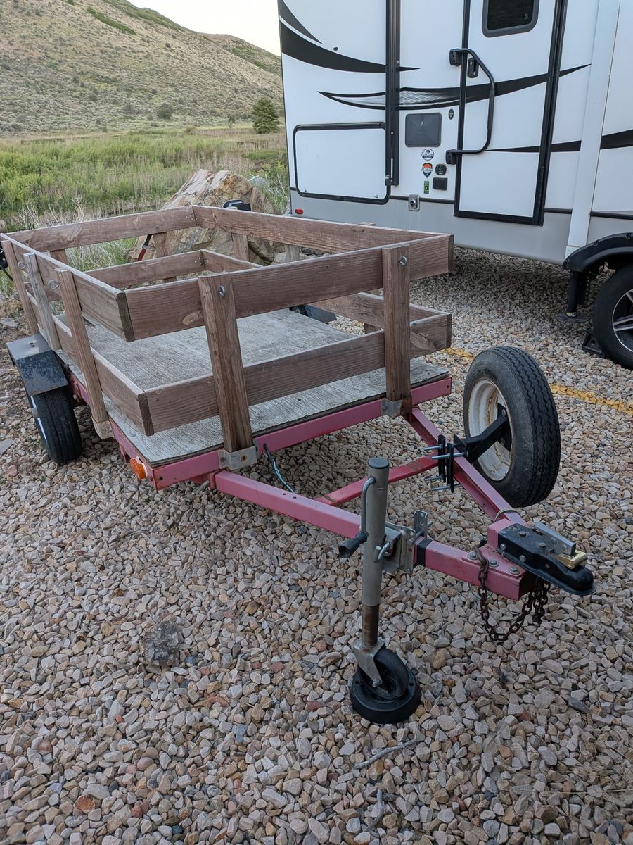 Utility Trailer (upgraded tires)