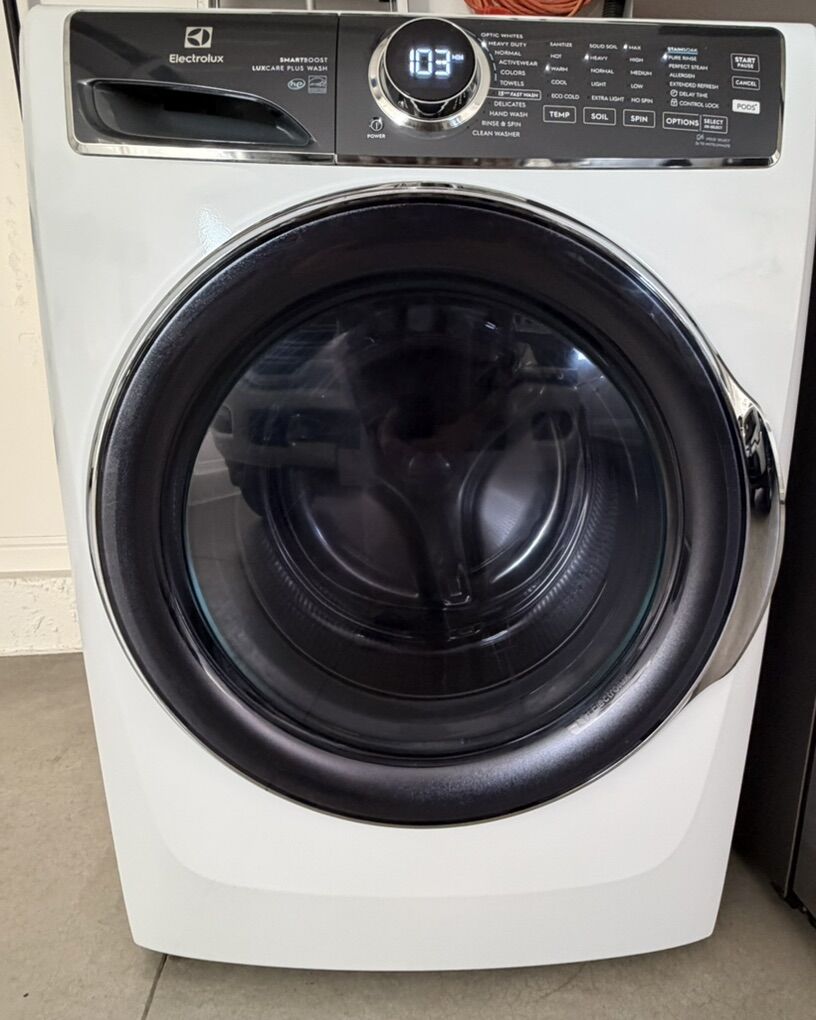 Electrolux Washer! Front Load 4.5 cu.ft.