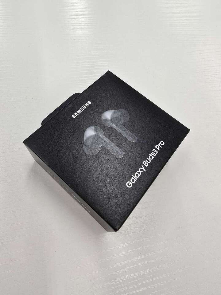 SAMSUNG Galaxy Buds 3 Pro AI True Wireless Bluetooth Earbuds (Silver)