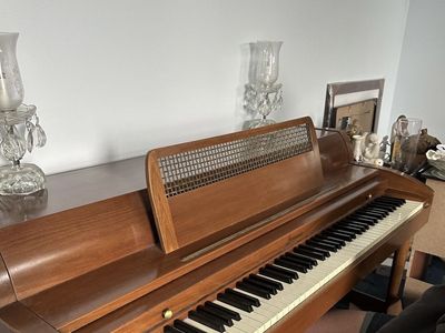 Piano $499 or make me an offer!