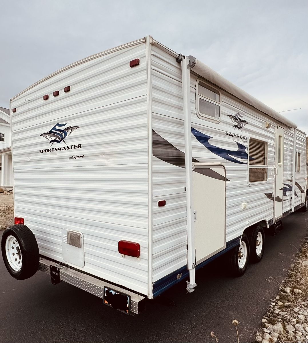 08 Bunkhouse Pull Trailer Halfton Towable Sleep 9