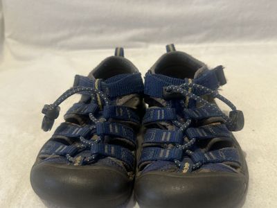 Keen Toddler Size 10, Navy Wtrprf Hiking Sandals