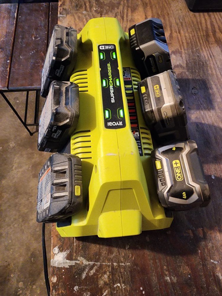 Ryobi ONE+ 18V Supercharger 6-Port Battery Charger with 6 Ryobi Batteries 