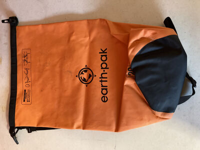 Earth Pak 20 Liter Dry bag a15 x 24 inches