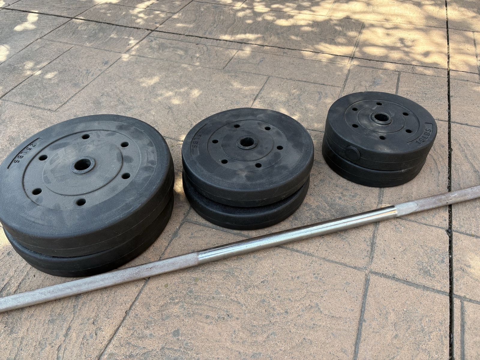 100 Pound Weight Set w/ 6 Foot Bar