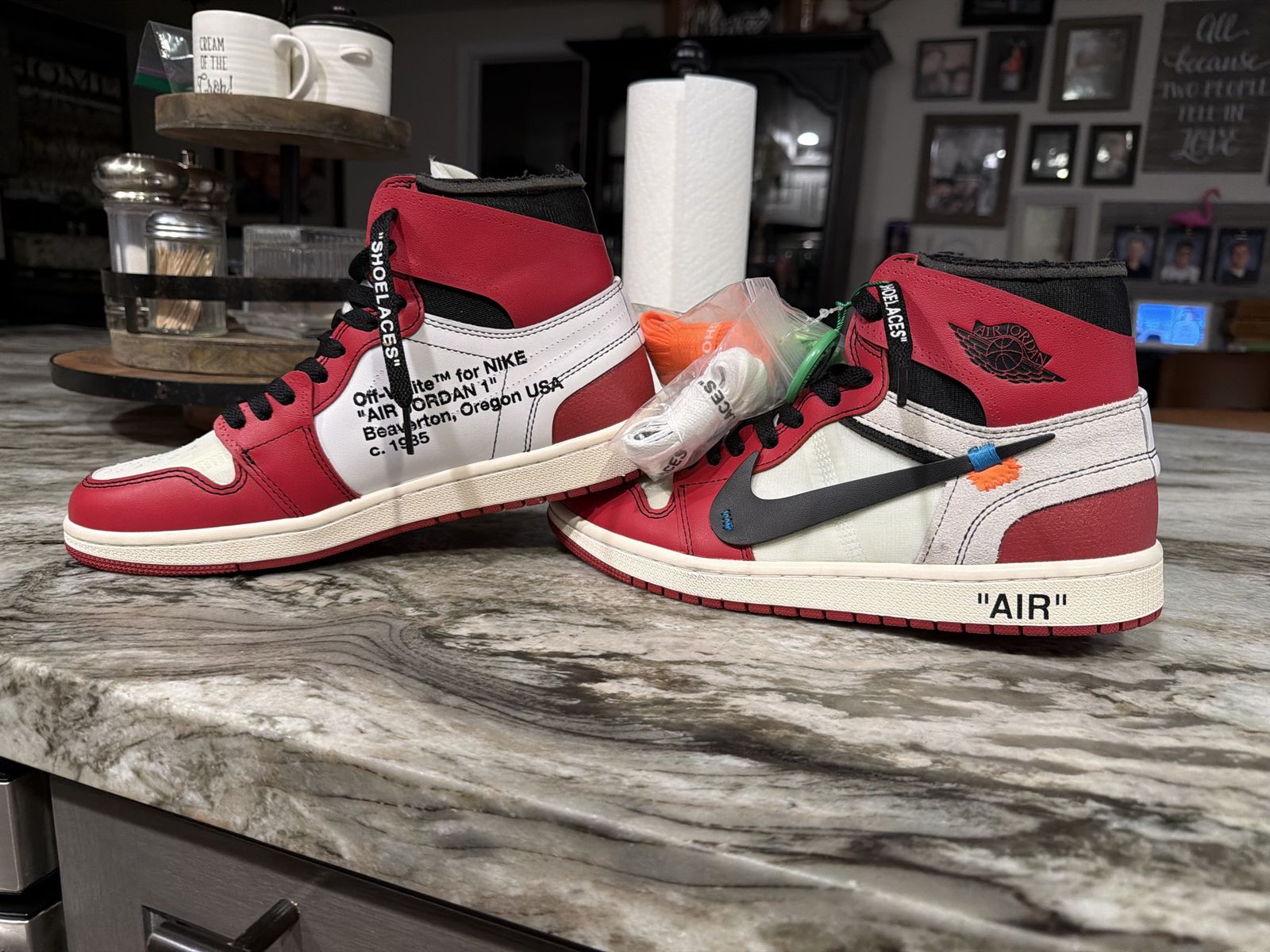 Off white Jordan 1 Chicago