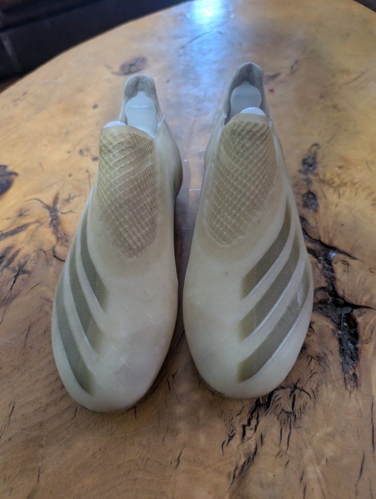 gravity size 3. Adidas cleats