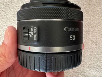 Canon RF 50mm f/1.8 STM Full-Frame Lens for RF-Mount, Black