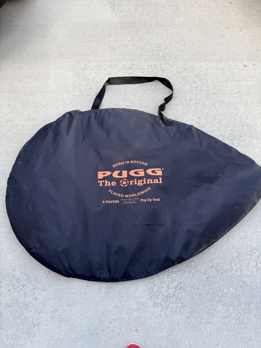 PUGG The Original 6 Footer Pop-Up Soccer Goal