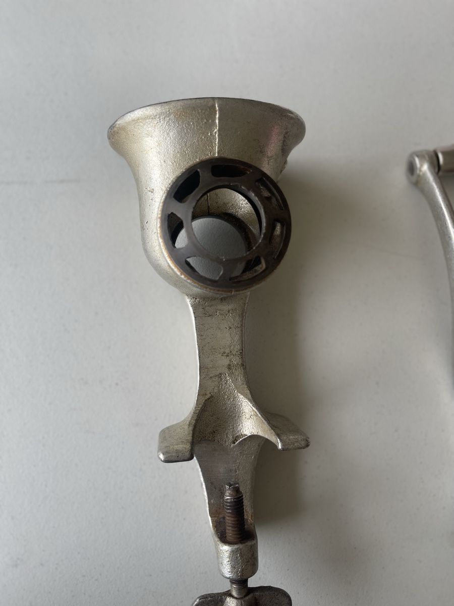 Main image 3