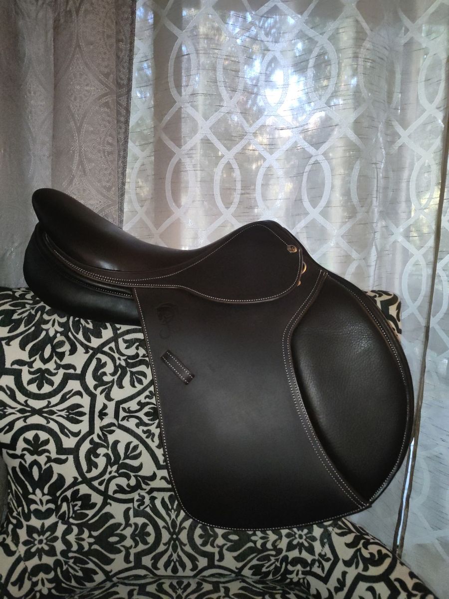 English Saddle