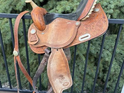 15in Tex Tan Barrel Saddle