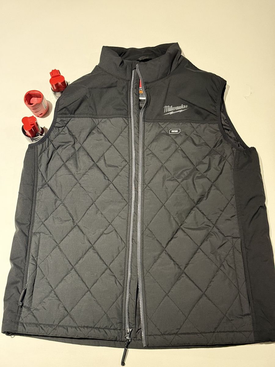 Milwaukee M12 Heated Vest - XL - Black with 2 Batteries