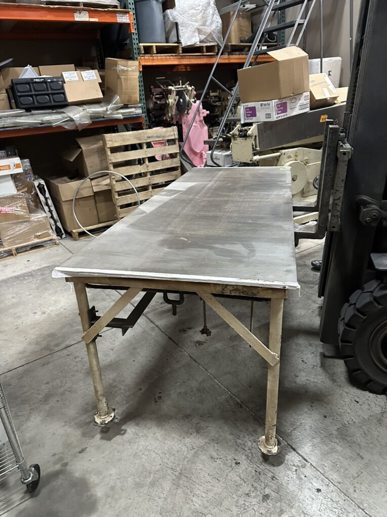 Cooling Table 3' X 8'
