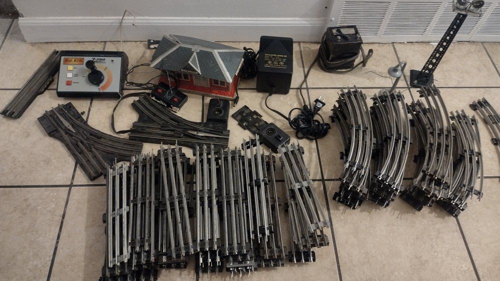 Vintage Post War Marx train sets w/2  transformers. Lots of O27 gauge track

For sale only what is in the  in the pictures  