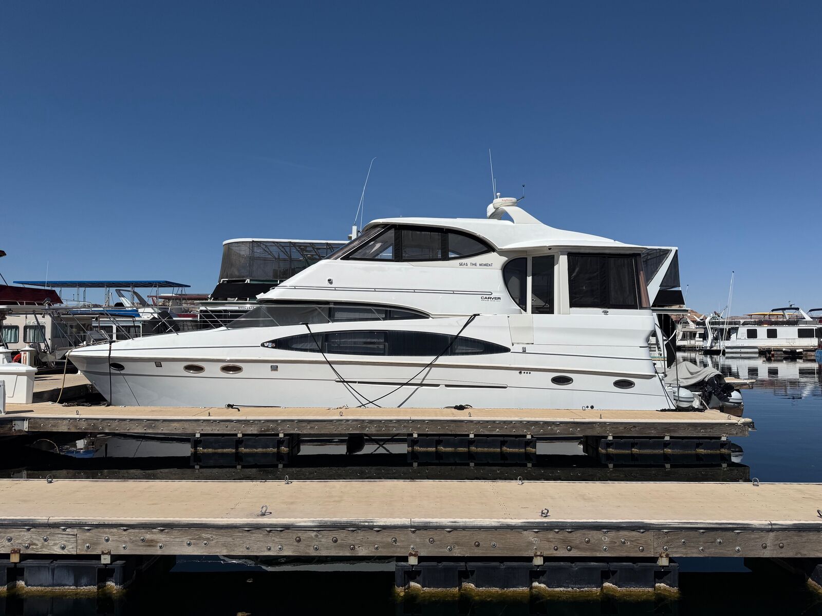 2002 50' Carver 506 Motor Yacht