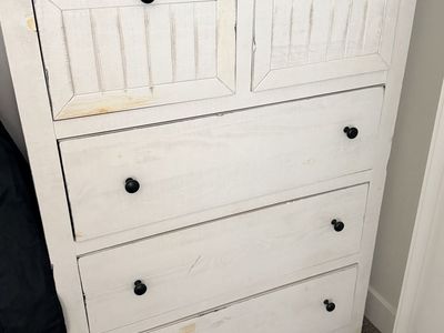 White Distressed Wooden Dresser with 5 Drawers and Black Knobs