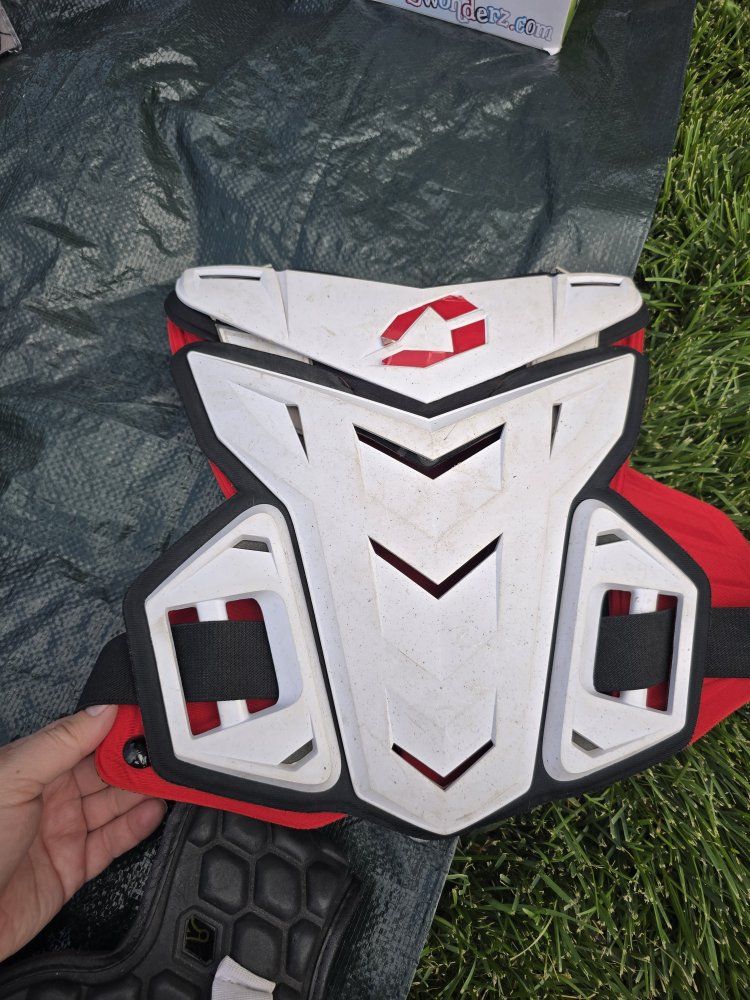 EVS F1 Youth Roost Deflector Chest Protector Red White Size L