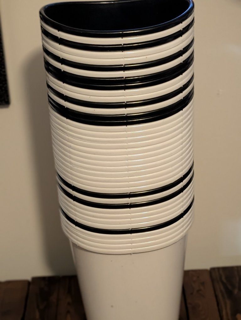 Lot of 39 plastic garbage cans. asking $15 for all 