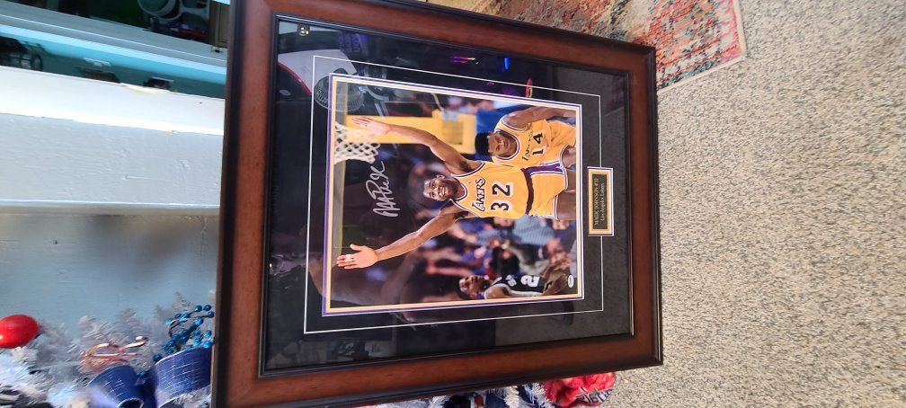 magic Johnson pic with auto  psa cert