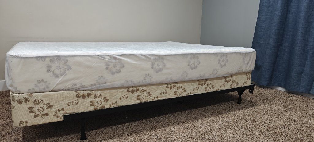 Gently used Queen Sized Bed