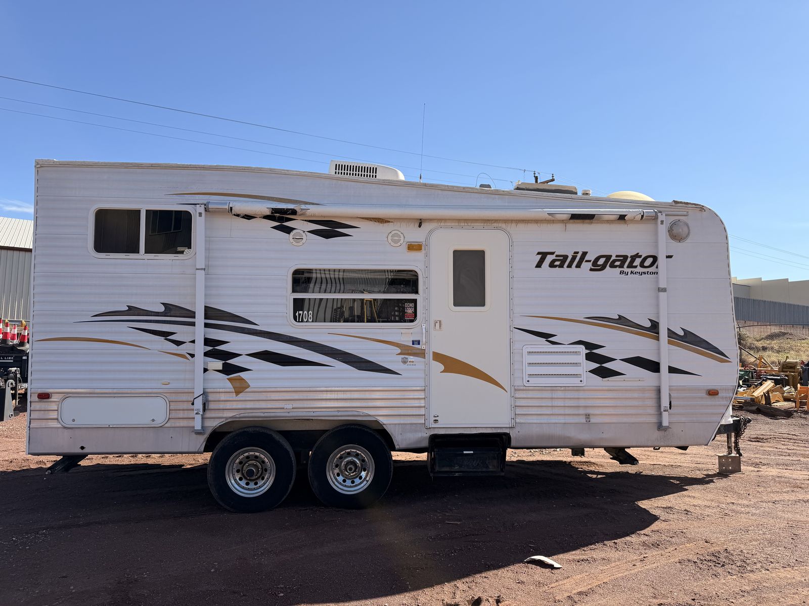 Keystone Tail-Gator 24ft Toy Hauler